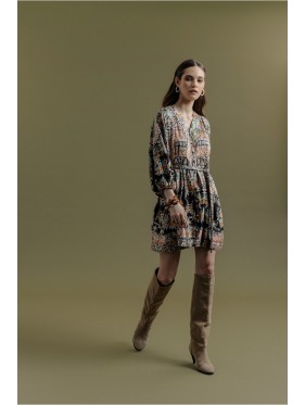 VESTIDO CORTO CON ESTAMPADO Y LAZADA