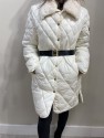 Chaquetón blanco acolchado.