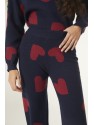 PANTALÓN LARGO RECTO DE PUNTO CON ESTAMPADO DE CORAZONES