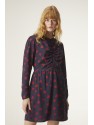 VESTIDO CORTO CON FRUNCE VERTICAL Y ESTAMPADO DE CORAZONES