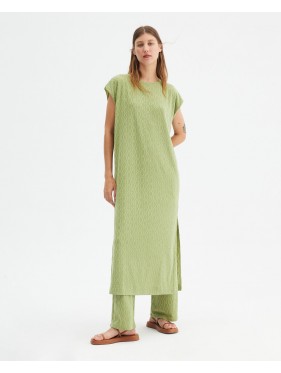 Vestido midi de jacquard y manga corta verde