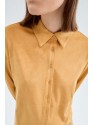Camisa de ante amarilla
